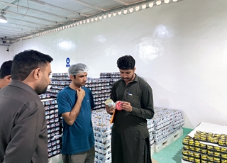 نظارت تخصصی بر کارخانه‌های تن ماهی کنارک برای تضمین سلامت فرآورده‌های غذایی